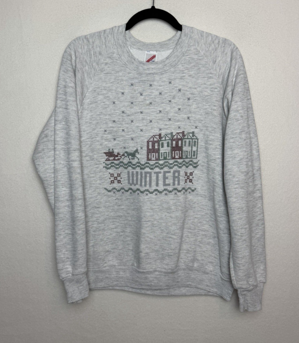 Vintage Jerzees Grey Crewneck Winter Graphic Sweatshirt Size Large Christmas